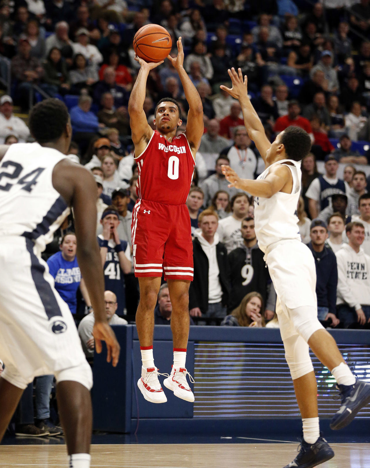 Badgers 71, Nittany Lions 52